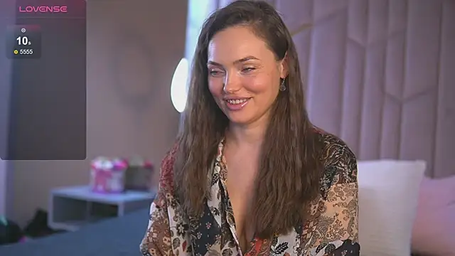 Snapshot of EmilyJuarez chatting on 02/13/25, 09:41 EmilyJuarez online show from 02/13/25, 09:41