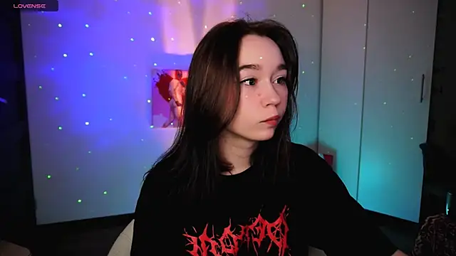 Snapshot of Kimiko__ chatting on 03/02/25, 08:57 Kimiko online show from 03/02/25, 08:57