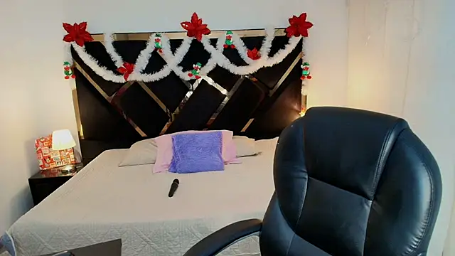 Amelie saenz online show from 01/05/26, 07:39