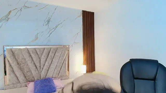 Amelie saenz online show from 04/15/26, 11:49