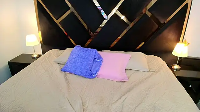 Amelie saenz online show from 02/10/26, 07:46