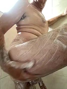 Andydorio online show from 01/05/25, 01:04