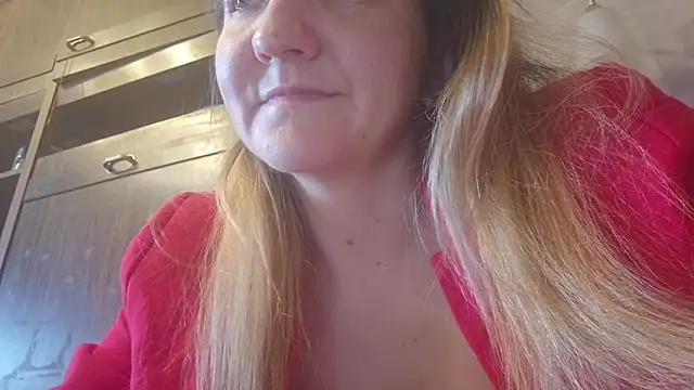 EstrellaWalters online show from 05/20/26, 01:41