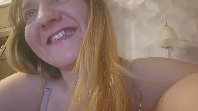 EstrellaWalters online show from 05/19/26, 04:58