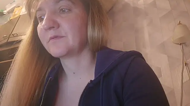 EstrellaWalters online show from 04/21/26, 08:43
