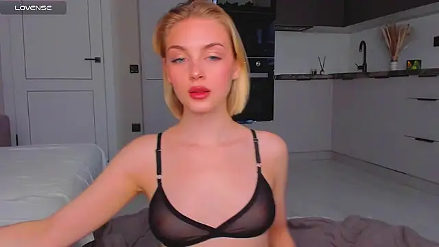 pretty girlnextdoor online show from 12/02/24, 07:42