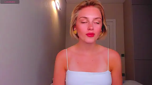 pretty girlnextdoor online show from 12/27/24, 06:10