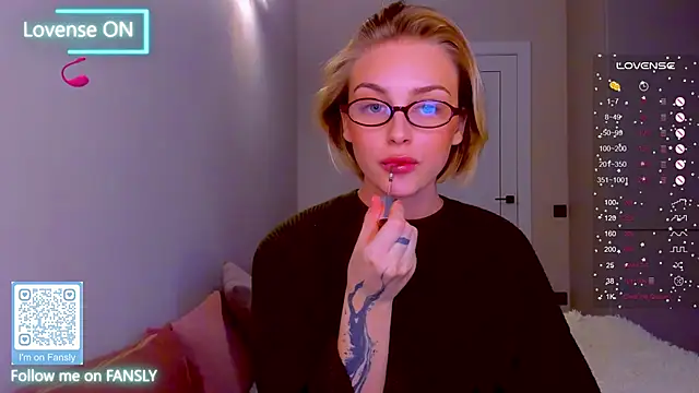 pretty girlnextdoor online show from 01/28/25, 05:56