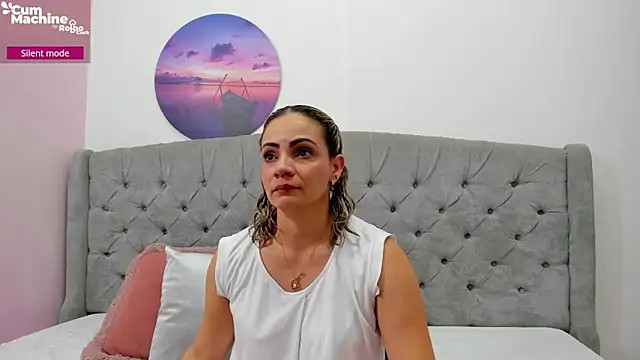 Snapshot of Valesskahall chatting on 11/06/25, 12:09 Valesskahall online show from 11/06/25, 12:09