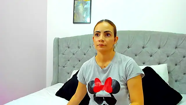 Snapshot of Valesskahall chatting on 12/30/24, 12:09 Valesskahall online show from 12/30/24, 12:09