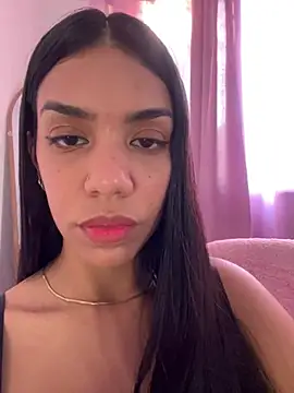 Snapshot of -Naomyy- chatting on 01/25/25, 09:14 -Naomyy- online show from 01/25/25, 09:14
