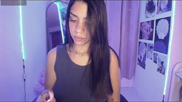 Snapshot of -Naomyy- chatting on 02/07/25, 11:45 -Naomyy- online show from 02/07/25, 11:45