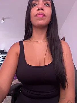 -Naomyy- online show from 01/14/26, 04:43