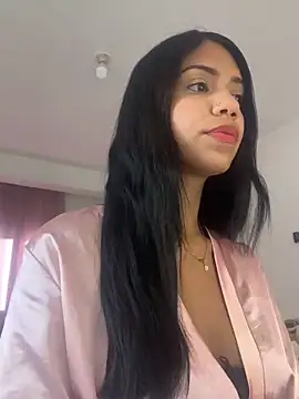 Snapshot of -Naomyy- chatting on 11/03/25, 02:53 -Naomyy- online show from 11/03/25, 02:53