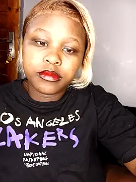 Dark Berry 26 online show from 02/21/26, 09:55