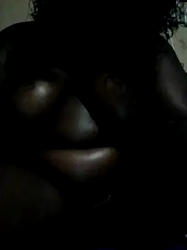 Snapshot of Dark_Berry_26 chatting on 03/21/25, 07:57 Dark Berry 26 online show from 03/21/25, 07:57