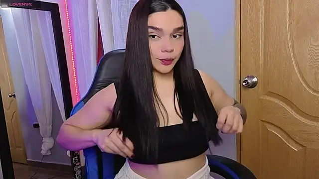 Veronica 111 online show from 05/27/26, 04:09