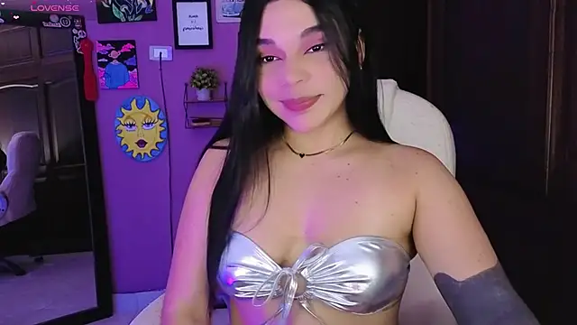 Veronica 111 online show from 10/22/25, 04:12