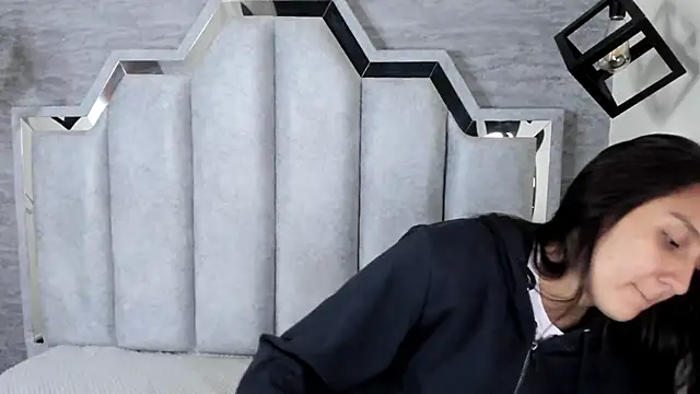  alaia collway  online show from 03/18/25, 12:17