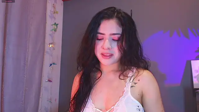 adara johnson   online show from 04/27/26, 12:03
