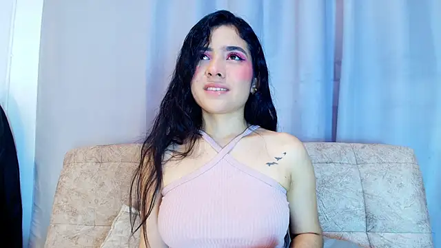 Snapshot of adara_johnson__ chatting on 11/02/25, 11:48 adara johnson online show from 11/02/25, 11:48