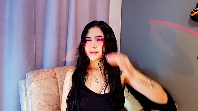 Snapshot of adara_johnson__ chatting on 10/09/25, 11:44 adara johnson online show from 10/09/25, 11:44