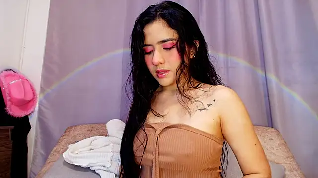 Snapshot of adara_johnson__ chatting on 10/24/25, 11:42 adara johnson online show from 10/24/25, 11:42