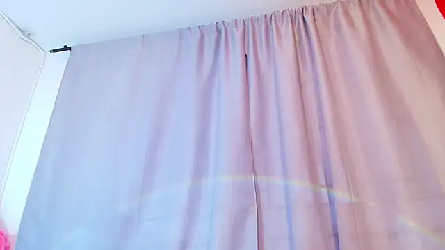 Snapshot of adara_johnson__ chatting on 10/19/25, 11:46 adara johnson online show from 10/19/25, 11:46