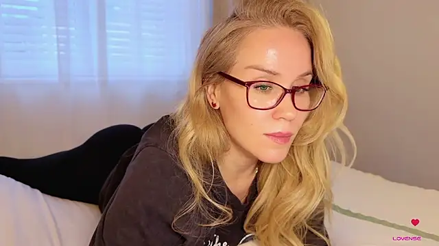 Myassistant online show from 11/03/25, 04:43