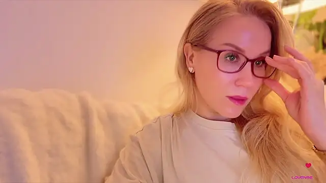 Myassistant online show from 11/04/25, 04:33