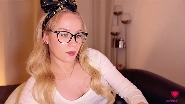 Myassistant online show from 11/21/25, 07:57