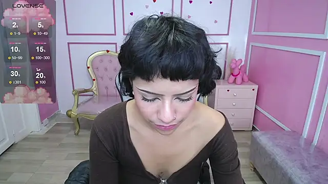 Snapshot of kathina_t chatting on 01/31/25, 01:43 kathina t online show from 01/31/25, 01:43