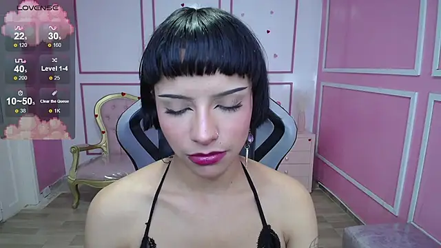 Snapshot of kathina_t chatting on 02/11/25, 10:07 kathina t online show from 02/11/25, 10:07