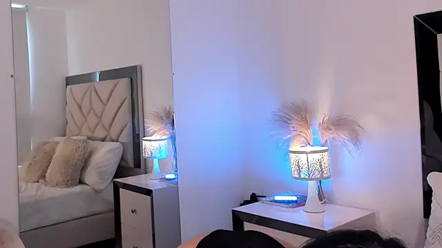 alexa tobar online show from 12/04/25, 06:40