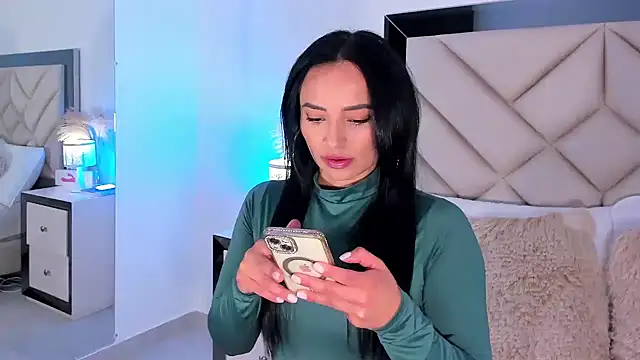 Snapshot of alexa_tobar chatting on 01/06/26, 10:03 alexa tobar online show from 01/06/26, 10:03