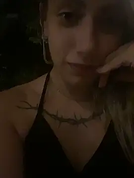 Snapshot of loira_messi chatting on 03/17/25, 11:35 loira messi online show from 03/17/25, 11:35
