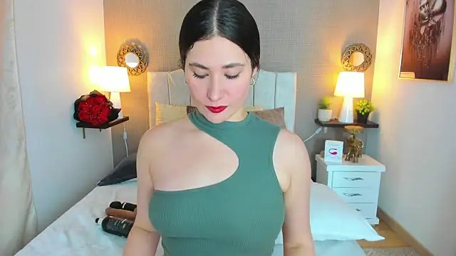 ValeryLovee online show from 11/29/25, 04:01