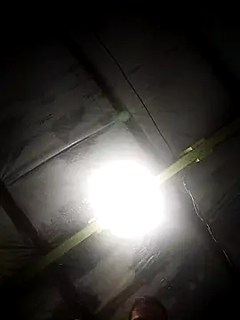 luccasantnovinho online show from 03/04/26, 06:21