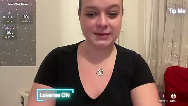 NaughtyWifeUK online show from 01/05/25, 11:12