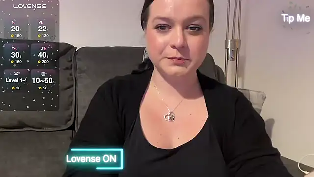 NaughtyWifeUK online show from 12/06/24, 10:13