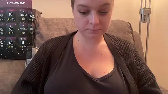 NaughtyWifeUK online show from 12/05/25, 02:48