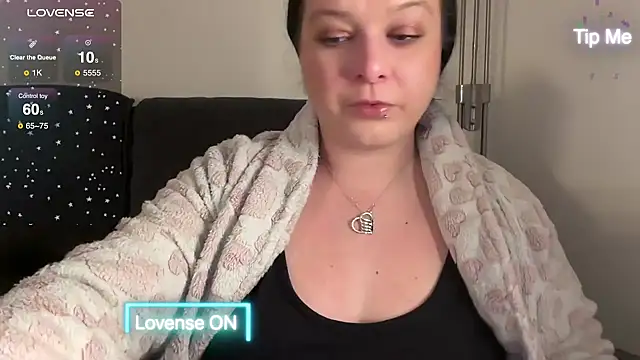 NaughtyWifeUK online show from 02/11/25, 01:20