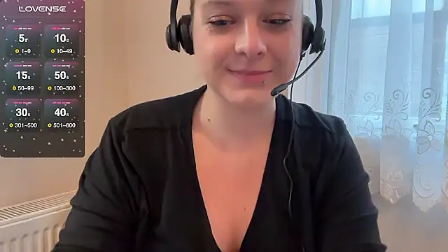 NaughtyWifeUK online show from 01/08/26, 10:10