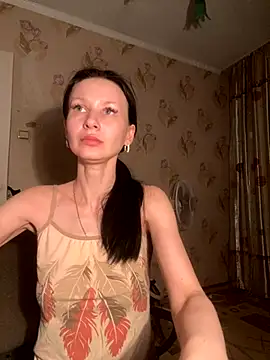 Starry Siren online show from 11/26/25, 05:13