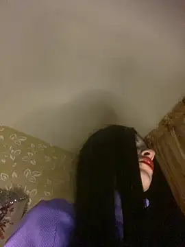 Starry Siren online show from 12/17/25, 06:35