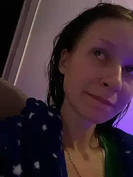Snapshot of Starry_Siren chatting on 12/16/24, 05:11 Starry Siren online show from 12/16/24, 05:11
