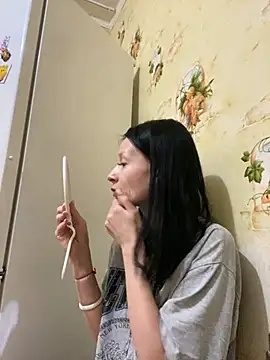 Snapshot of Starry_Siren chatting on 02/02/25, 02:13 Starry Siren online show from 02/02/25, 02:13