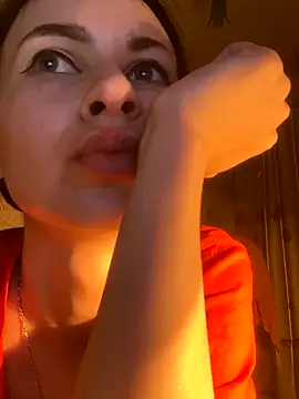 Starry Siren online show from 10/24/25, 05:12