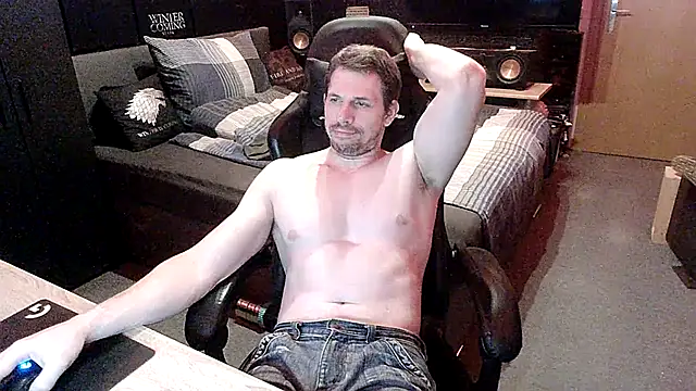 Snapshot of dreamwallker21 chatting on 06/04/26, 10:36 dreamwallker21 online show from 06/04/26, 10:36