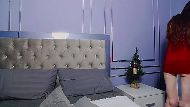 AngelinaWett online show from 12/18/25, 07:24